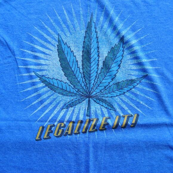 "Legalize it" Blue & Soft Short Sleeve Shirt Size: Medium - Picture 2 of 5